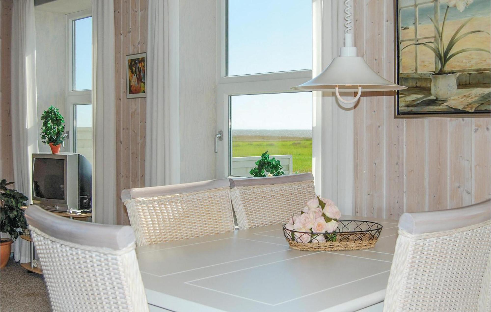2 Bedroom Gorgeous Home In Hvide Sande Havrvig Екстериор снимка