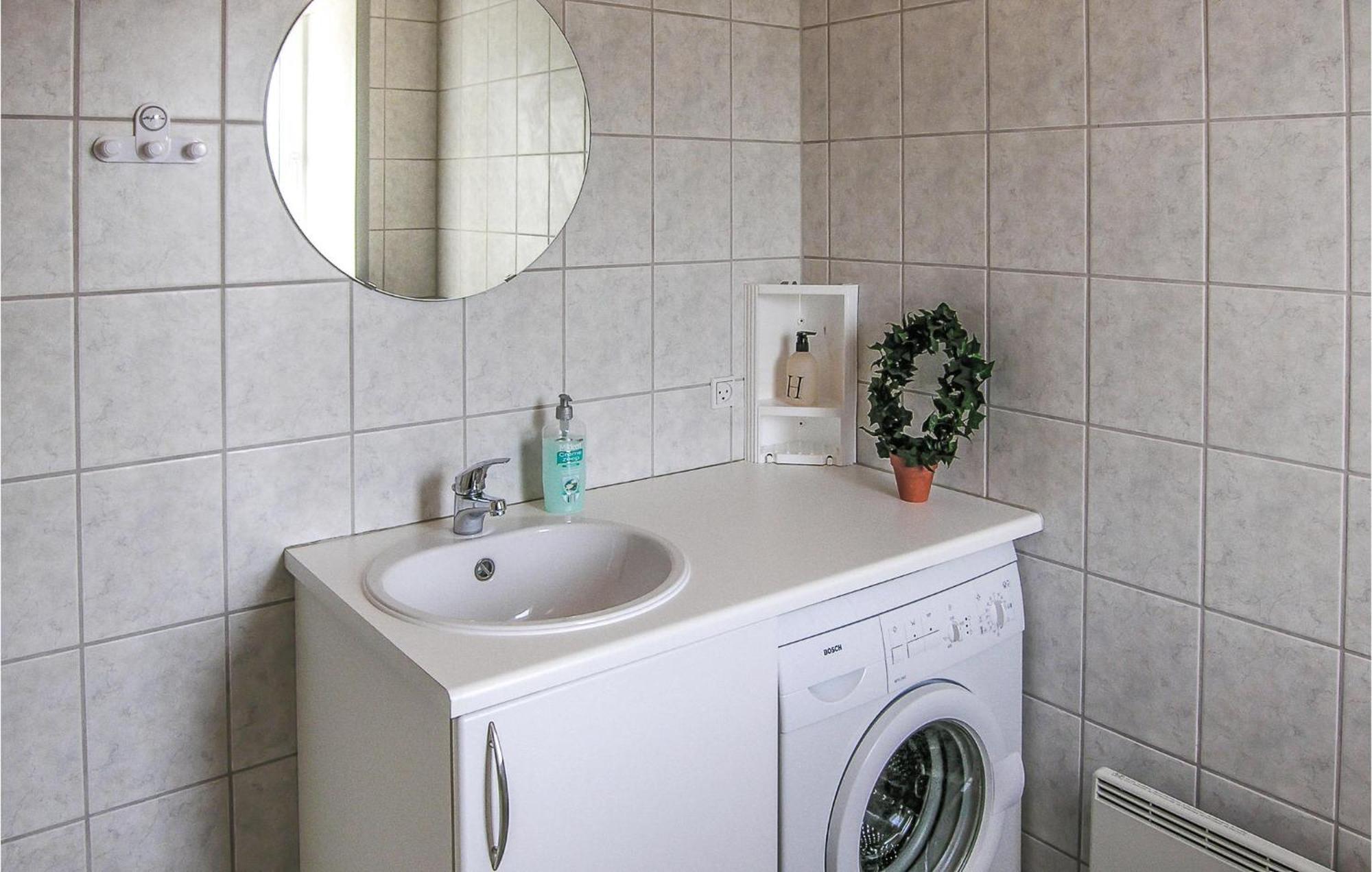 2 Bedroom Gorgeous Home In Hvide Sande Havrvig Екстериор снимка